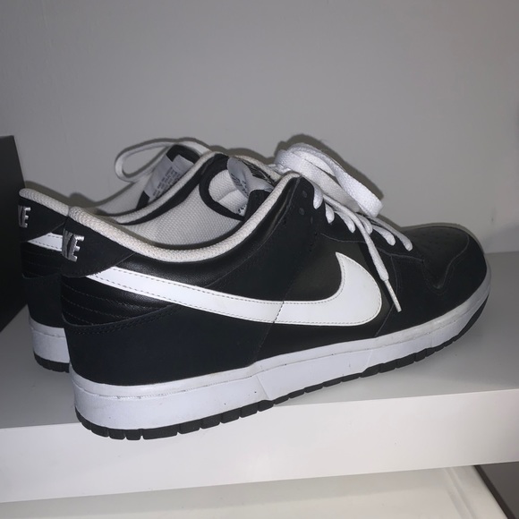 Nike Dunk Black/White - Picture 3 of 3